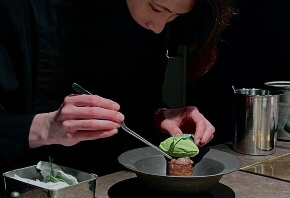 饗庭三七子・塚本友太 2人展『Poem on the table』