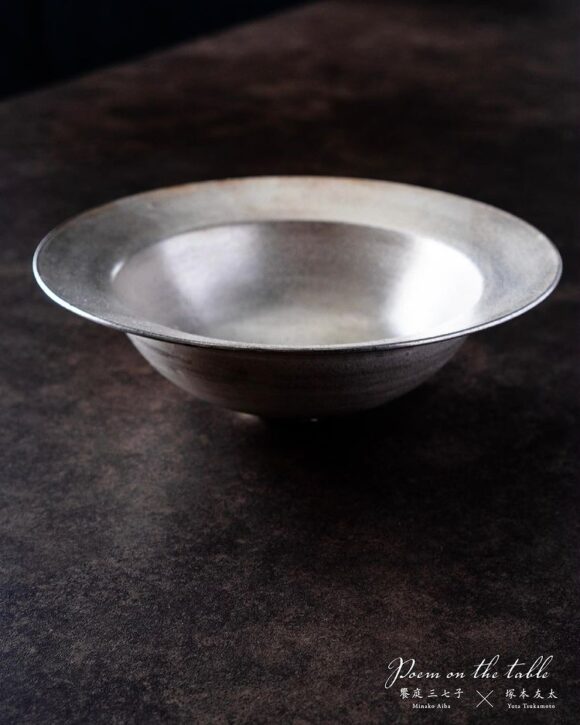 饗庭三七子・塚本友太 2人展『Poem on the table』