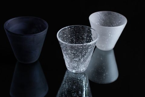 饗庭三七子・塚本友太 2人展『Poem on the table』